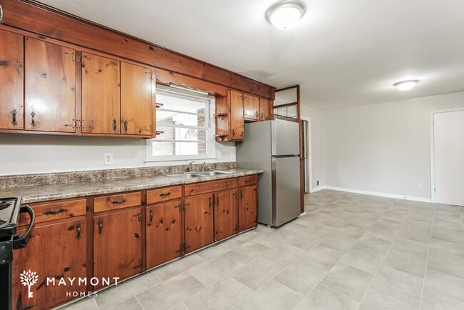 Photo - 2118 Cadden Rd