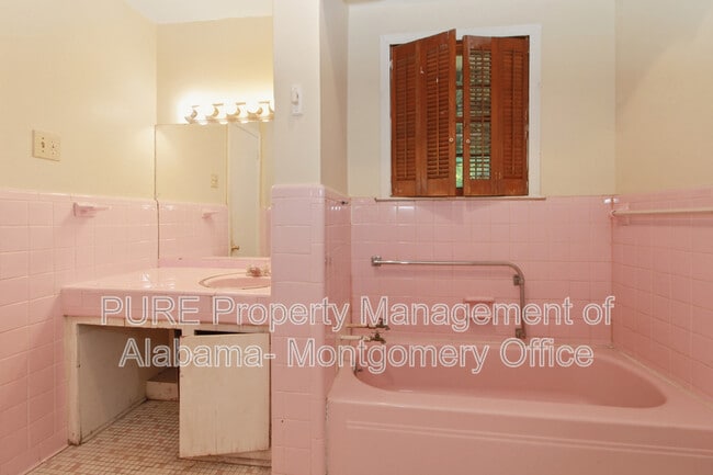 Photo - 1308 Rosa L Parks Ave