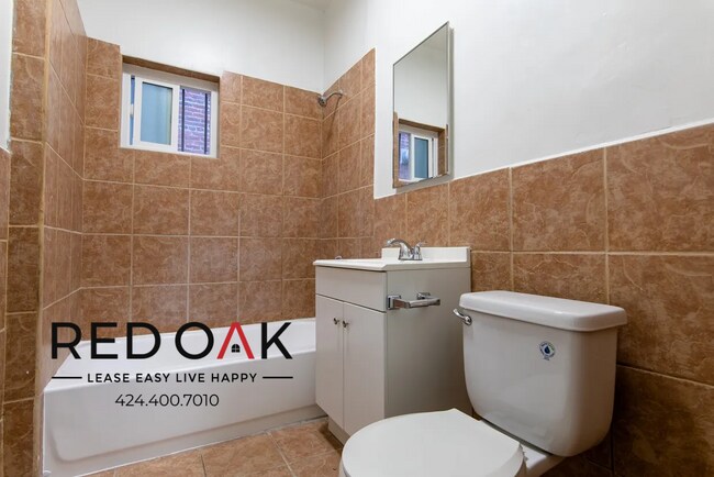 Photo - Fabulous, Bright and Spacious Studio with ... Unidad 17