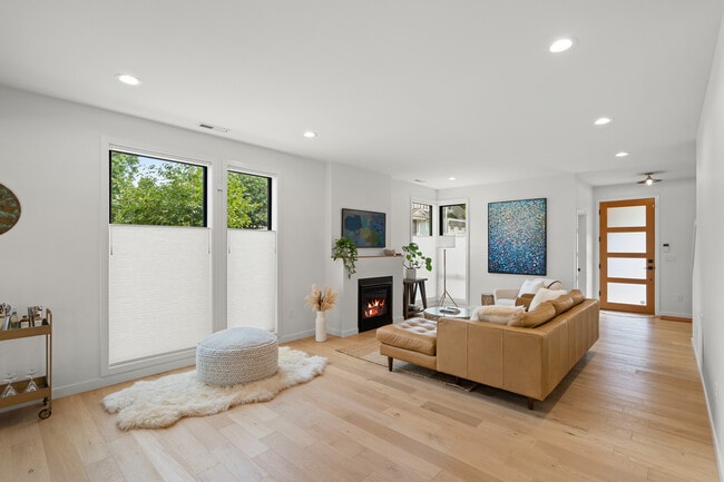1515 SE 57th Ave