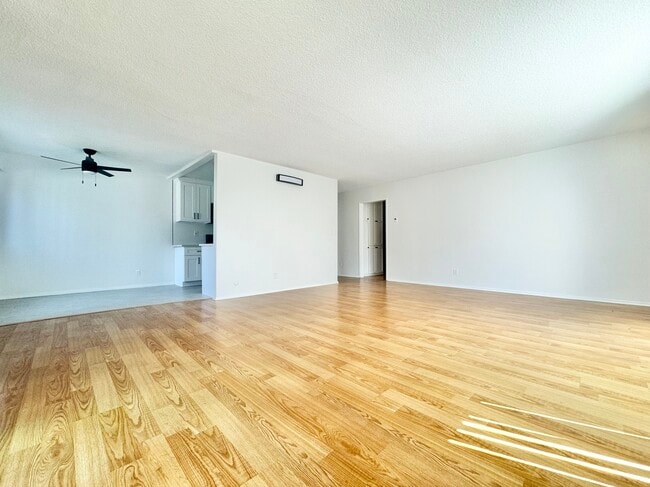 Photo - 930 S Shenandoah St Unidad 5