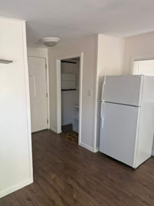 Photo - 1724 1/2 Delaware Ave - West Sacramento 95691