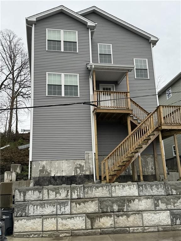 Building Photo - 699 Manton Ave