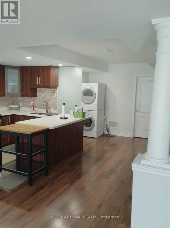 Photo - 1334 Kestell Blvd.