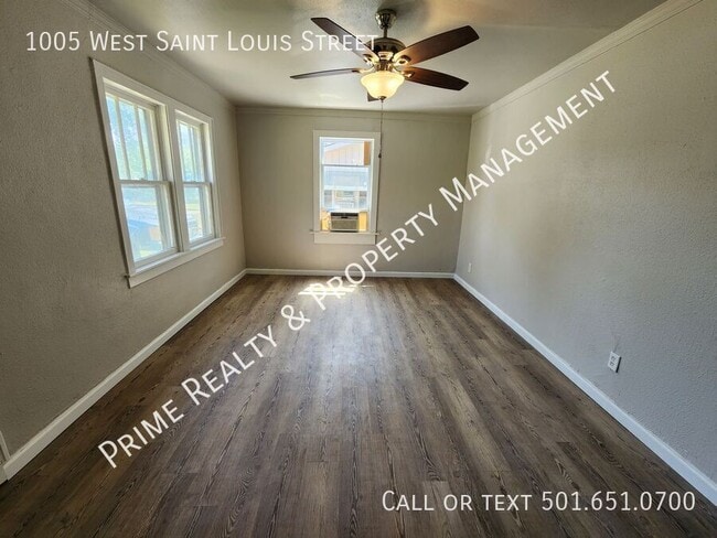 Photo - 1005 W St Louis St