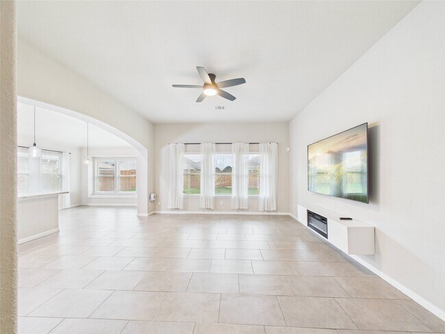 Photo - 721 Rim Water Dr