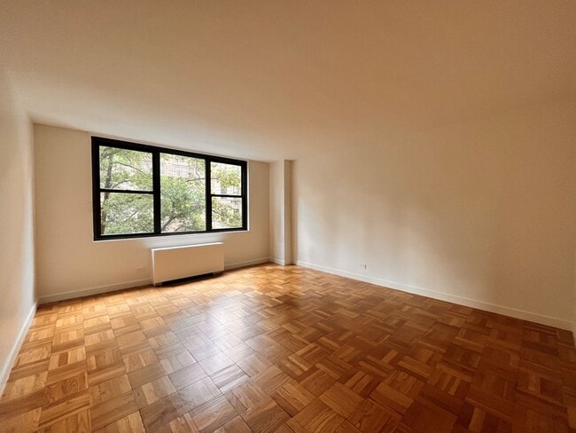 Photo - 333 E 49th St Unidad 7O