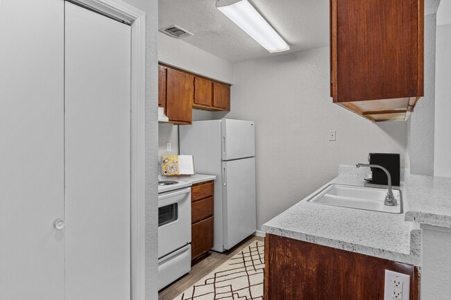 Silver Springs Apartments