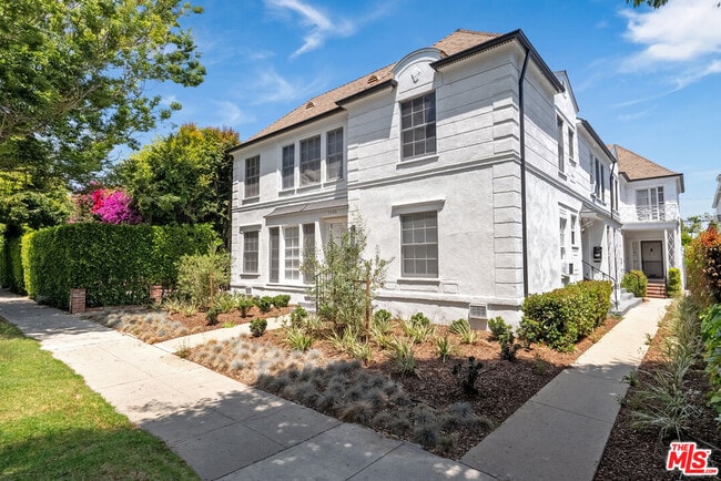 Photo - 308 S Reeves Dr Unidad 310C