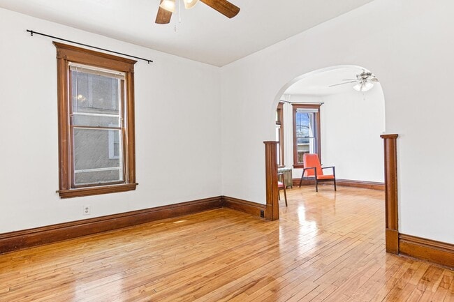 Livingroom - 47 Lowry Ave NE Unit 1