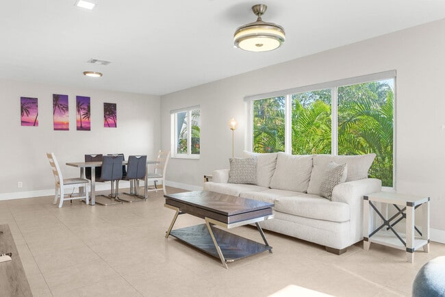 Photo - 2421 NE 25th Pl Unidad ID1018194P