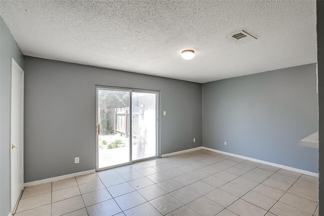 2215 Mission Hill Dr