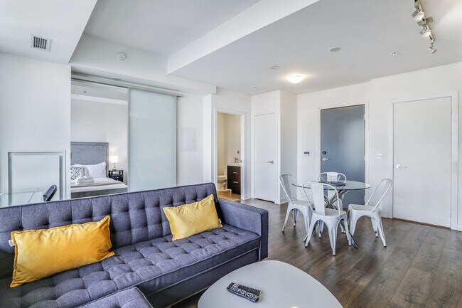 Photo - 199 Richmond St W Unit ID1050770P