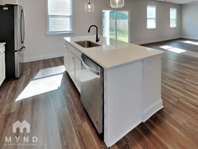 Photo - 107 Dew Drop Pointe
