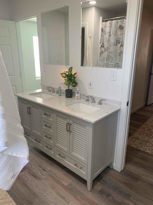 Photo - 811 Harrison Ave