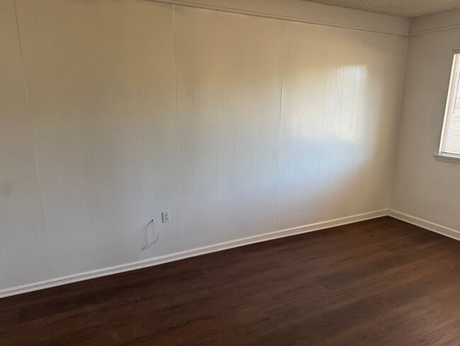 Photo - 2 Bedroom 1 bathroom house in central Lubb...