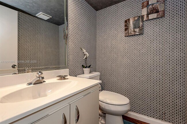 Photo - 625 Oaks Dr Unit 503