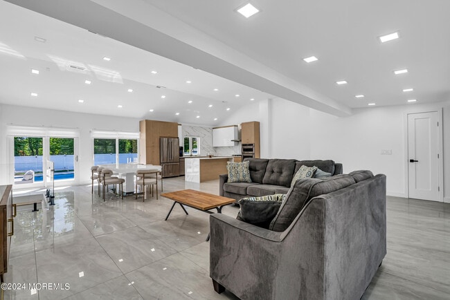 Photo - 142 Locust Ave