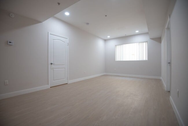 Photo - 7122 Amigo Ave Unit 102