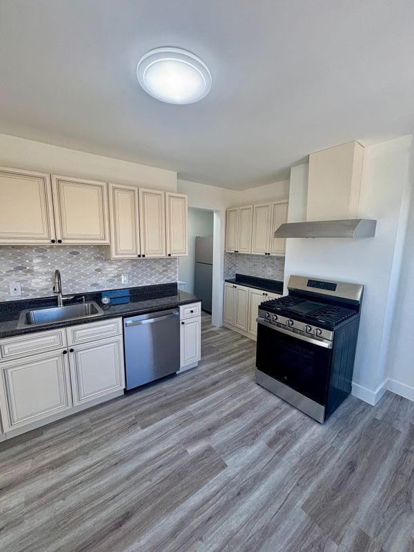 Photo - 7 Franklin Ave