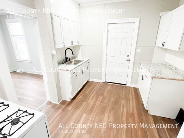 Photo - 3500 W 135th St