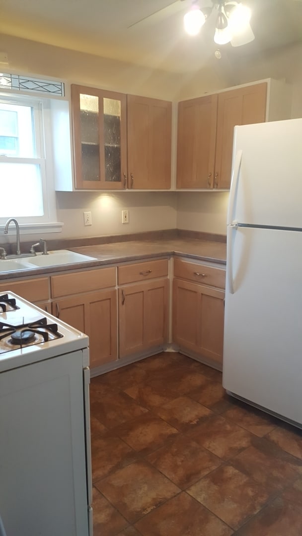 Photo - 302 S Walnut St