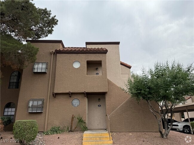 Building Photo - 2966 Juniper Hills Blvd Unit 101 Rental
