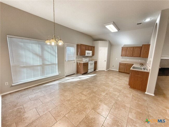 Photo - 2254 Hidden Meadow Casa