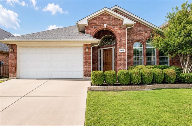 Building Photo - 8833 Sunset Trace Dr