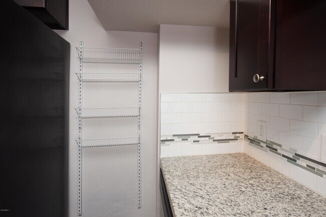 Photo - 502 E Mariposa St Unit 101