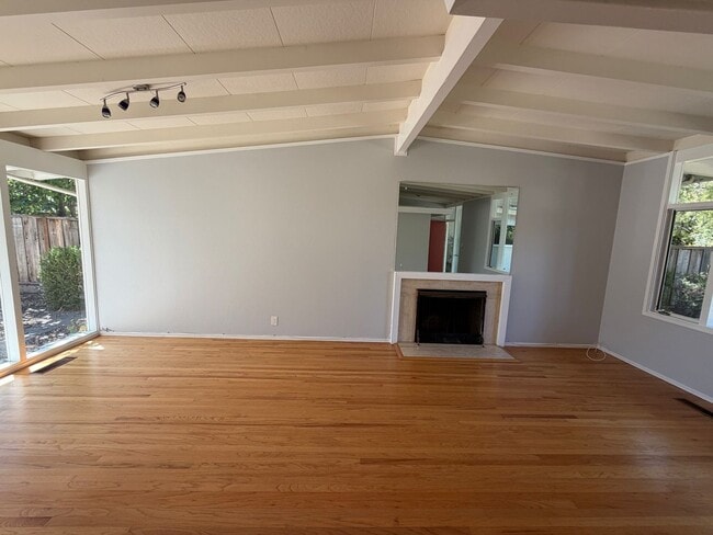 Photo - 3630 Lupine Ave