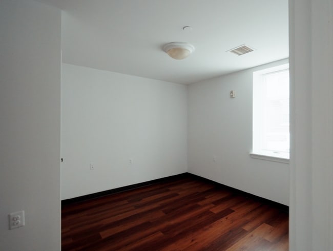 Photo - 506 N 52nd St Unit A