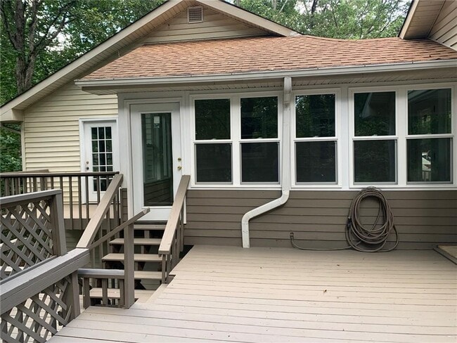 Photo - 2429 Thompson Mill Rd