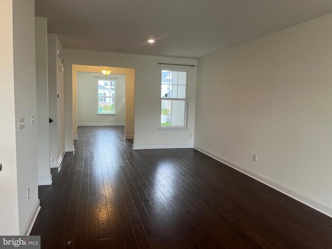 3414 Bergamont Wy