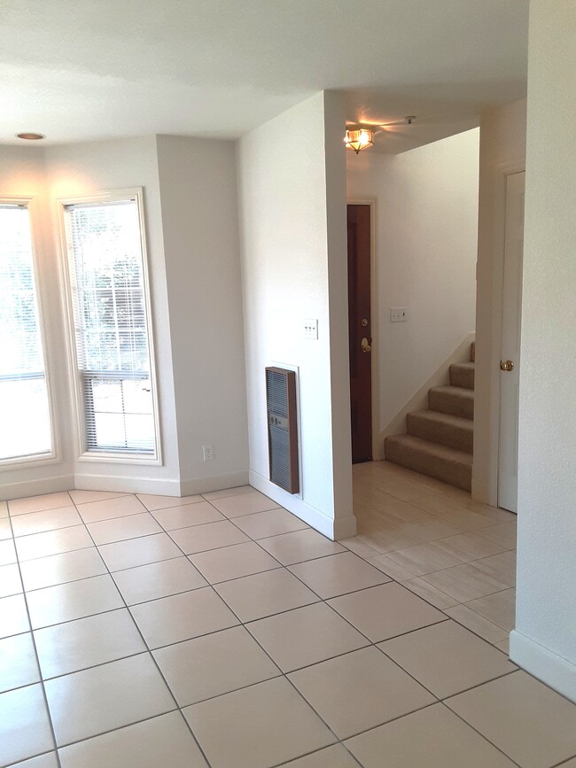 Photo - 30 Palm Ave Townhome