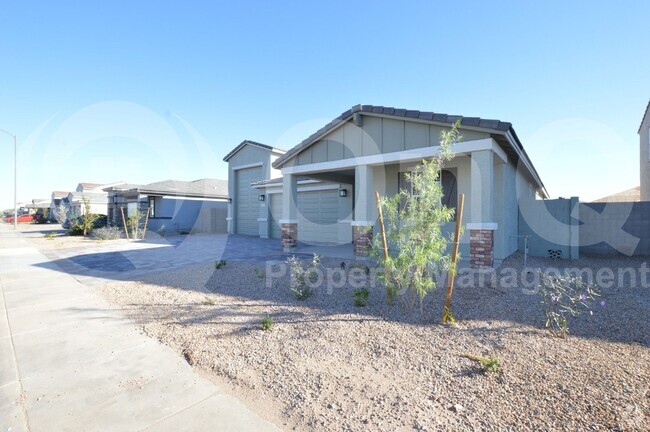 Building Photo - 2039 E Piedmont Pl Rental