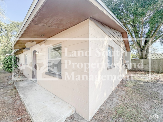 Building Photo - 518 W Belmar St