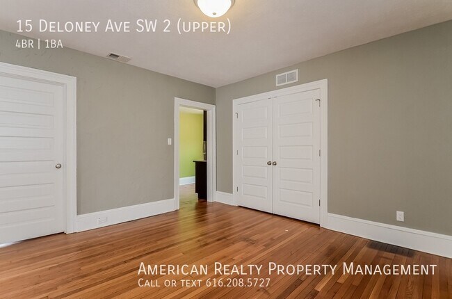 Photo - 15 Deloney Ave SW