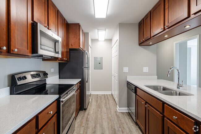 2BR, 1BA - 1,050SF - Kitchen