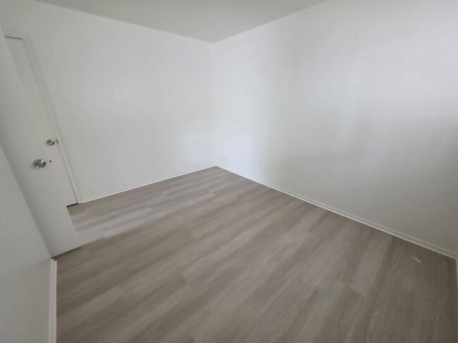 Photo - This is a large 2-bdr in a convenient, Fre... Unidad A
