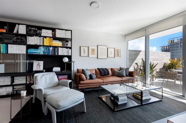 Photo - 1201 20th St Unit 312