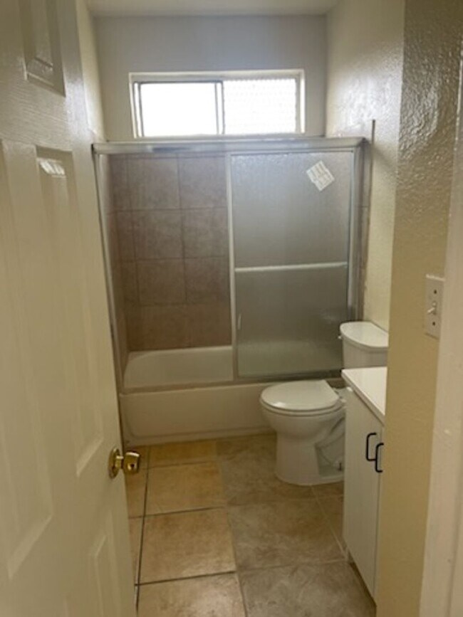 Photo - 75th Street, Los Angeles CA 90001 Apartment Unit 3