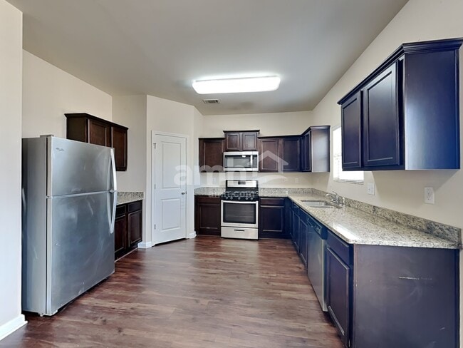 Photo - 4104 Dale Dr SE