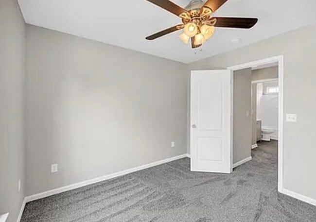 Photo - 712 E Camelton Dr