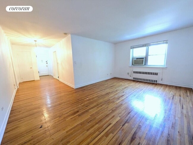 Building Photo - 7502 Austin St Rental