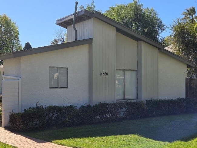 Photo - 4360 Tenth St Unidad 2
