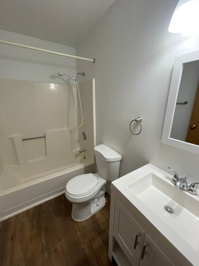 Photo - Highland Meadows Unidad 209