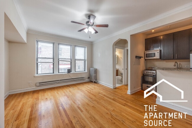 Photo - 4616 N Paulina St