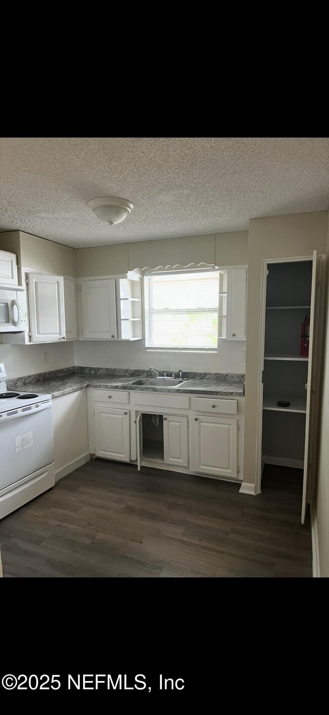 Photo - 1110 Caliente Dr Unit 52