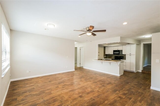 Photo - 9933 Lake Dr